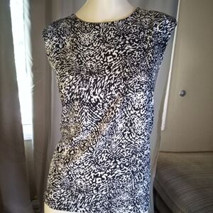 Nine West Black and White Fitted Cap Sleeve Blouse